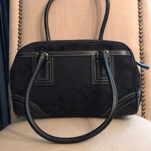 Coach purse barely used black